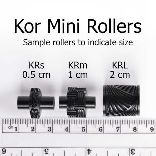 KPcR-014 Fall Leaves Texture Roller 7.5 cm