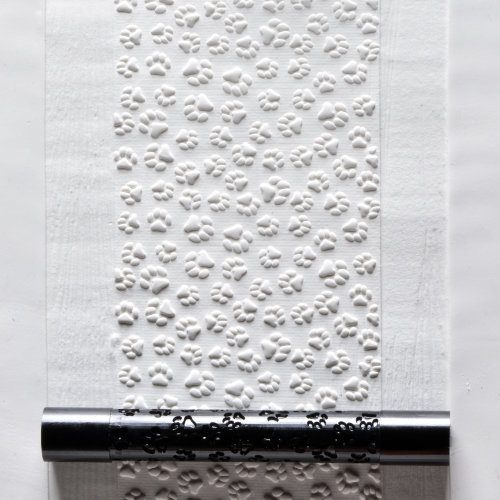 Fine Line paw prints texture roller